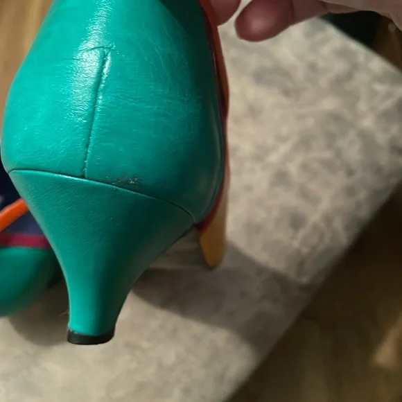 Vintage Timothy Hitsman pumps - Picture 5 of 8